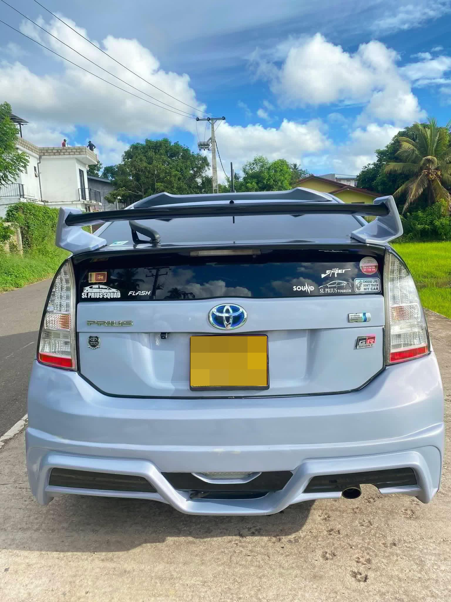 Toyota Prius 2010 - பயன்படுத்தப்பட்டது கார் sale in Sri Lanka - patpat.lk