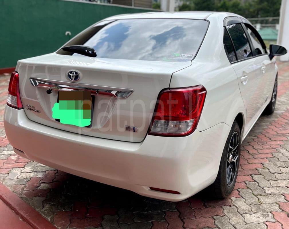 Toyota Axio 2014 - பயன்படுத்தப்பட்டது கார் sale in Sri Lanka - patpat.lk