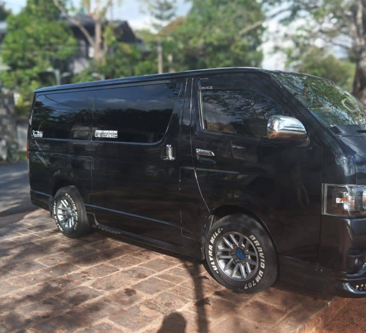 Toyota Hiace 2011 - Used Van sale in Sri Lanka - patpat.lk