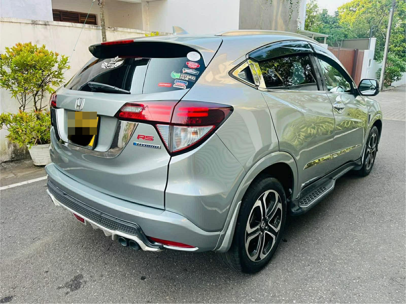 Honda Vezel 2014 - பயன்படுத்தப்பட்டது SUV sale in Sri Lanka - patpat.lk