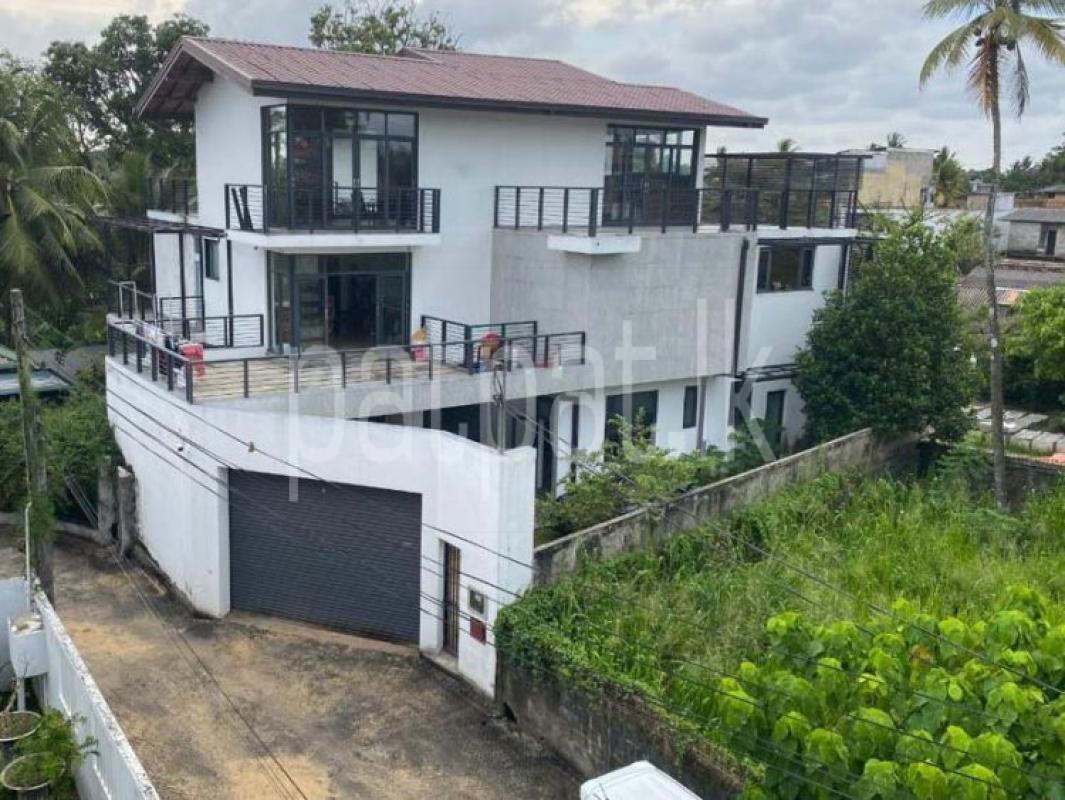 Advertisement image 1