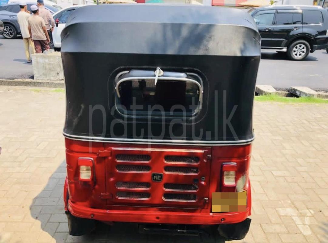 Bajaj Three Wheel 2015 - பயன்படுத்தப்பட்டது முச்சக்கர வண்டி sale in Sri Lanka - patpat.lk