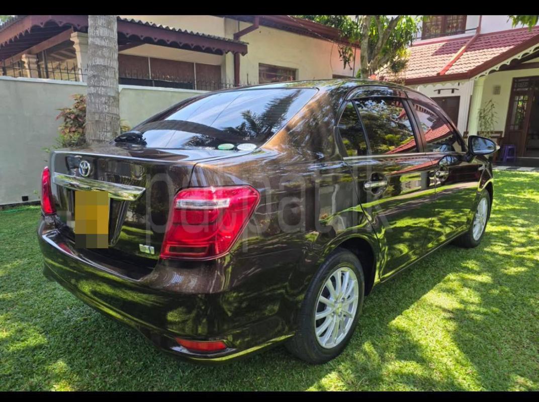 Toyota Axio 2015 - பயன்படுத்தப்பட்டது கார் sale in Sri Lanka - patpat.lk