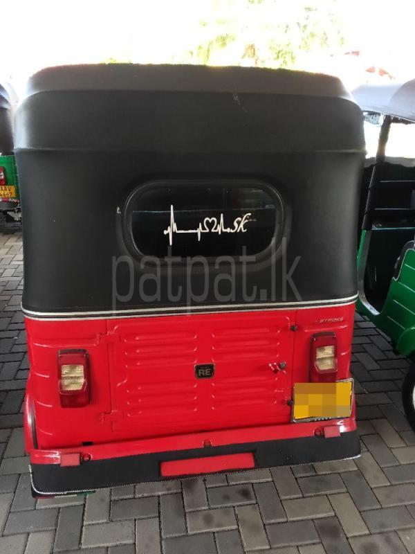 Bajaj Three Wheel 2015 - භාවිතා කරන ලද ත්‍රිරෝද රථය sale in Sri Lanka - patpat.lk