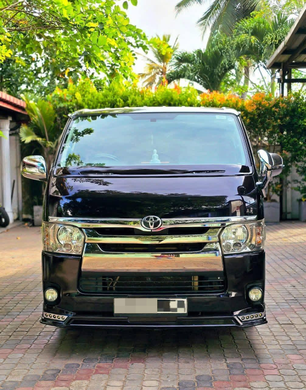 Toyota Hiace 2015 - Used Van sale in Sri Lanka - patpat.lk