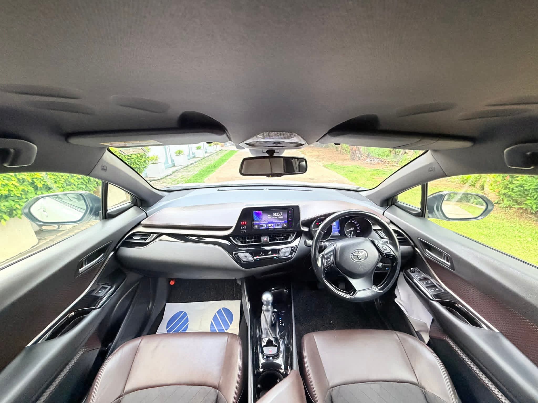 Toyota CHR 2018 - භාවිතා කරන ලද SUV රථය sale in Sri Lanka - patpat.lk