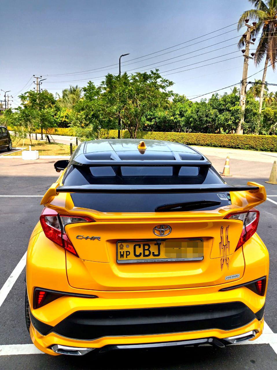 Toyota CHR 2018 - பயன்படுத்தப்பட்டது SUV sale in Sri Lanka - patpat.lk