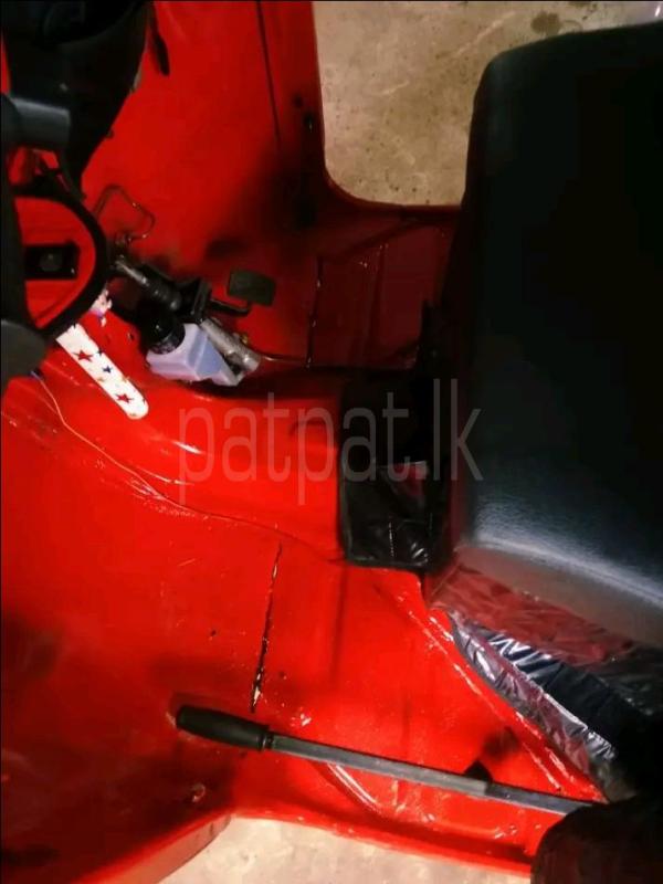 Advertisement image 6