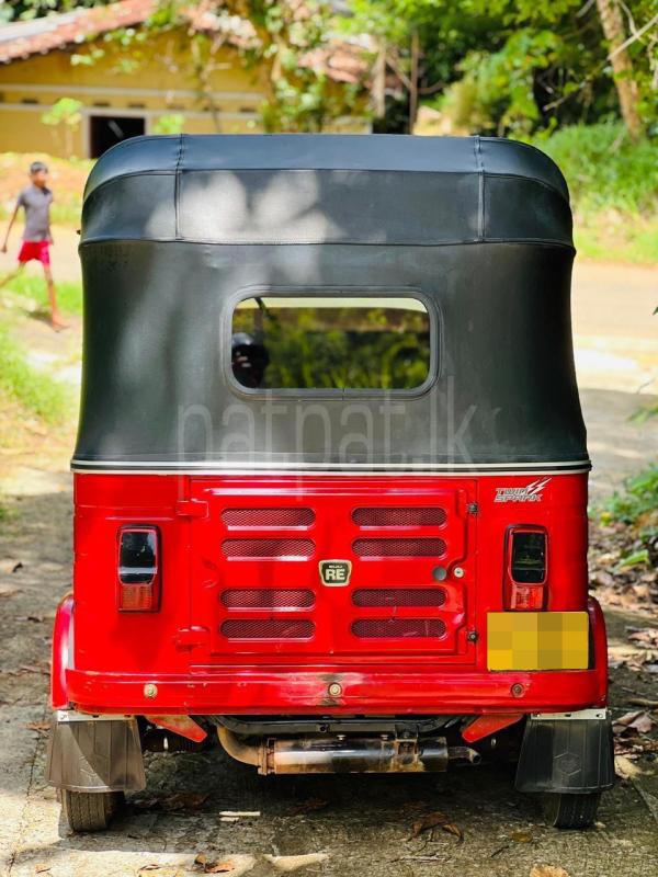 Bajaj 4 stroke 2019 - பயன்படுத்தப்பட்டது முச்சக்கர வண்டி sale in Sri Lanka - patpat.lk