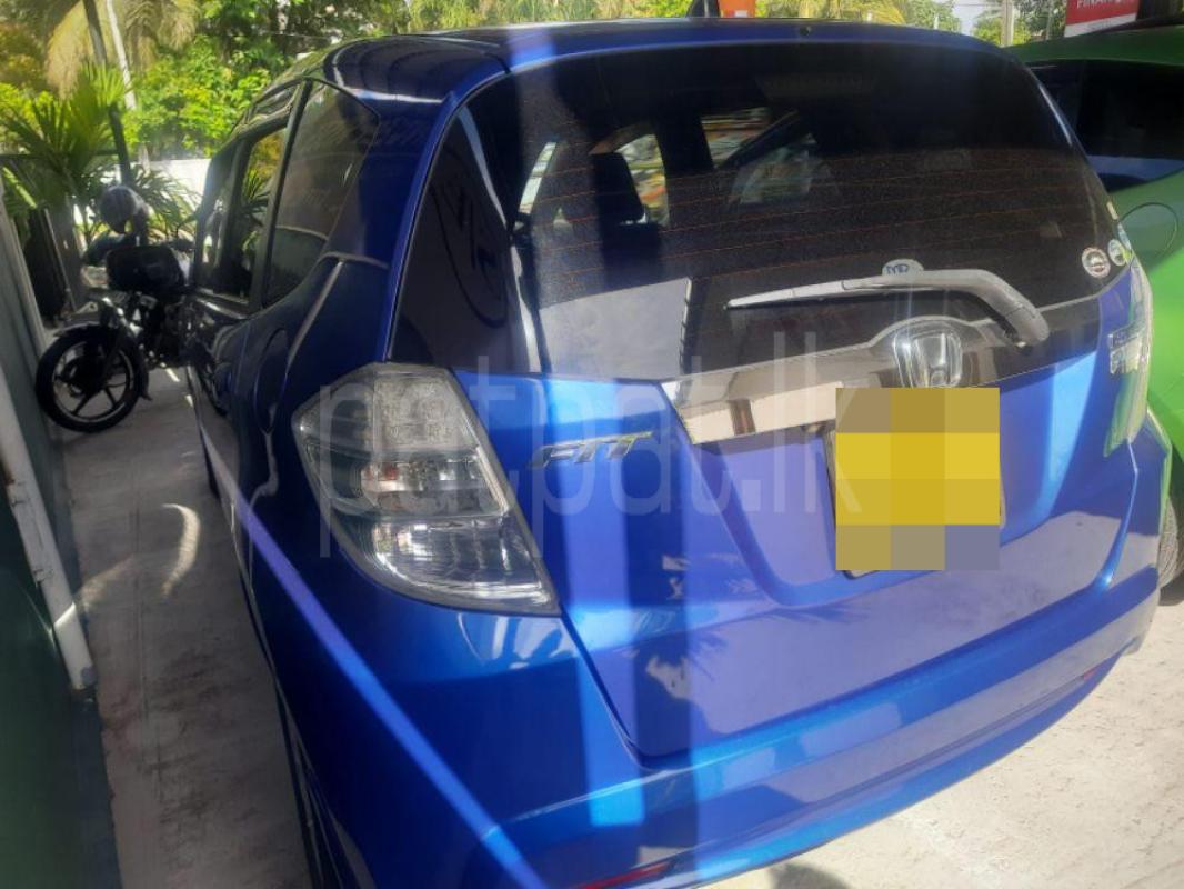 Honda Fit 2011 - பயன்படுத்தப்பட்டது கார் sale in Sri Lanka - patpat.lk