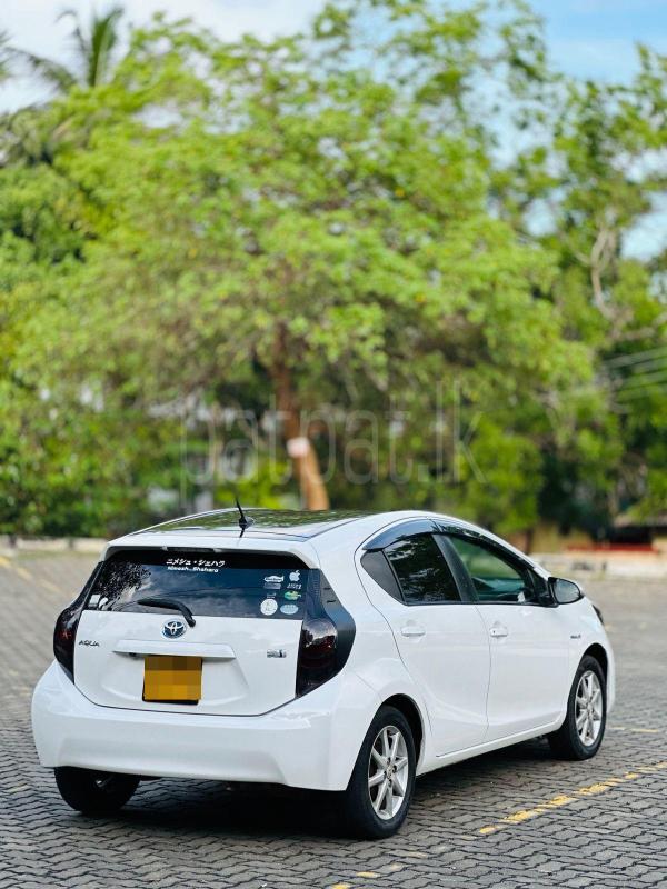 Toyota Aqua 2012 - Used Car sale in Sri Lanka - patpat.lk