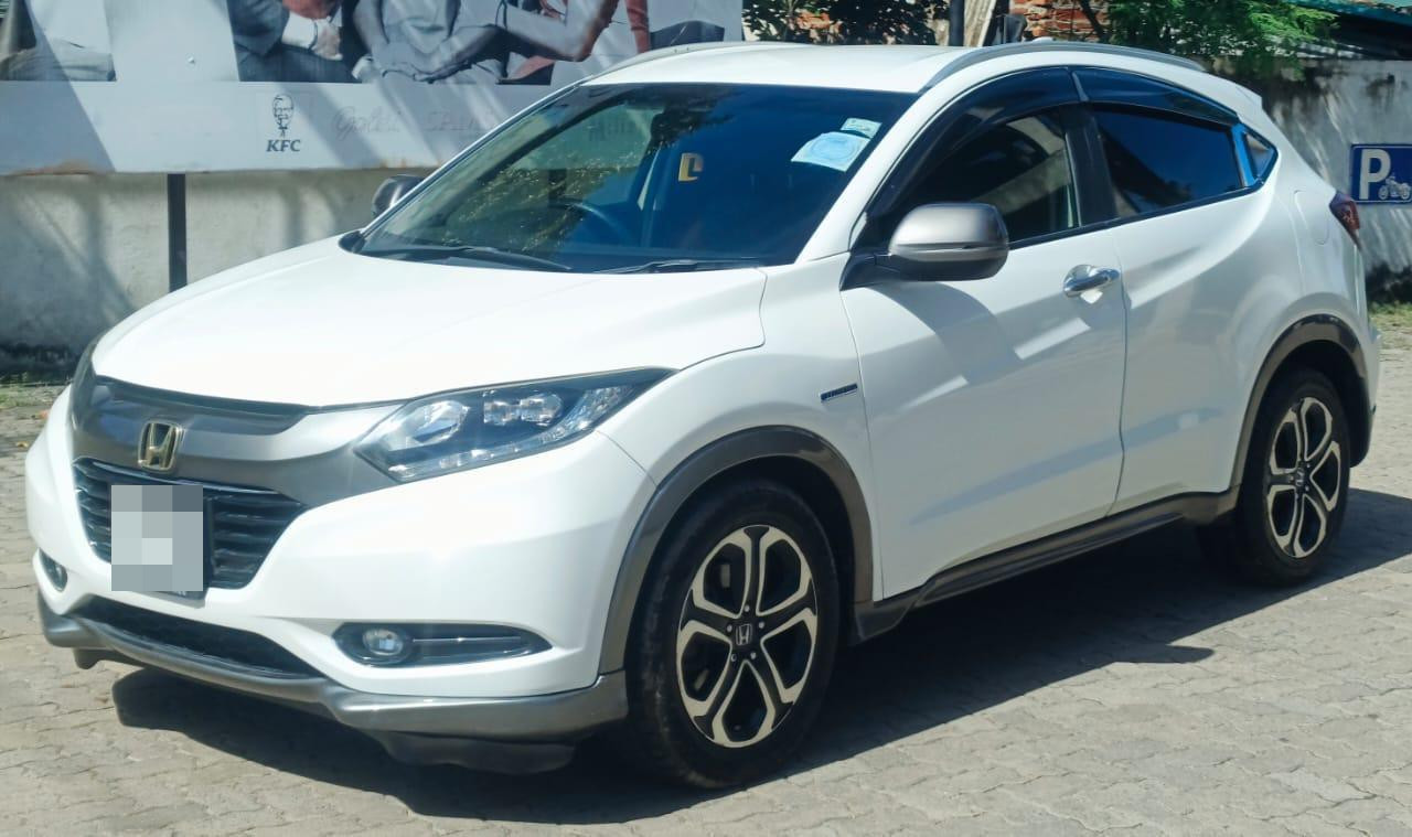 Honda Vezel 2014 - பயன்படுத்தப்பட்டது SUV sale in Sri Lanka - patpat.lk