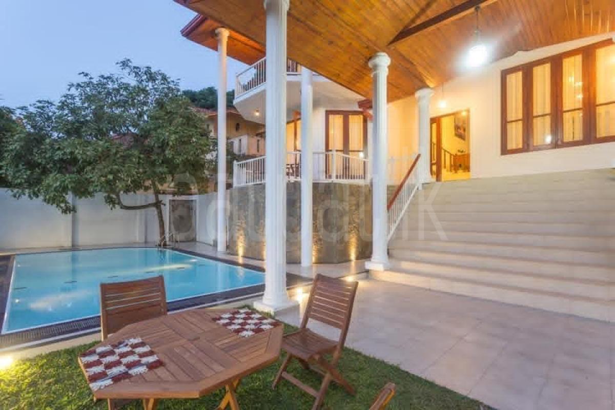 House for Sale in Aniwatta