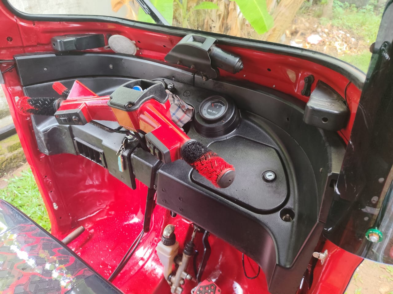 Bajaj Three Wheel 2015 - பயன்படுத்தப்பட்டது முச்சக்கர வண்டி sale in Sri Lanka - patpat.lk