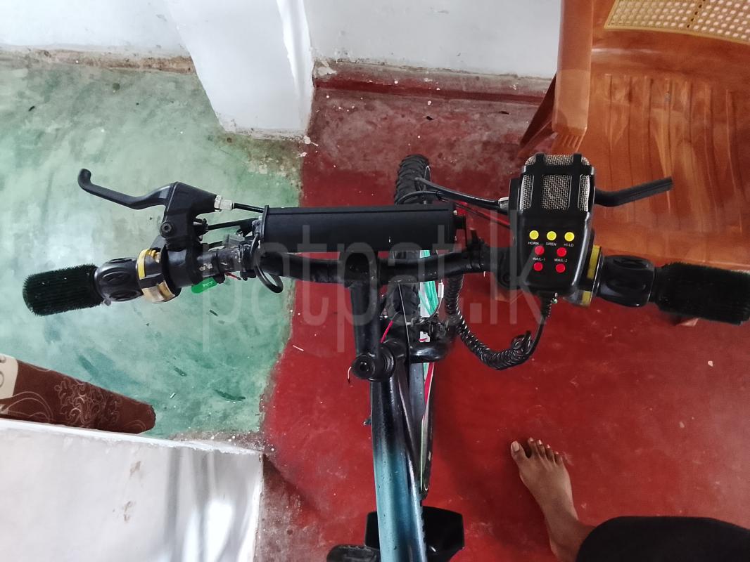 Tomahawk bicycle 26'