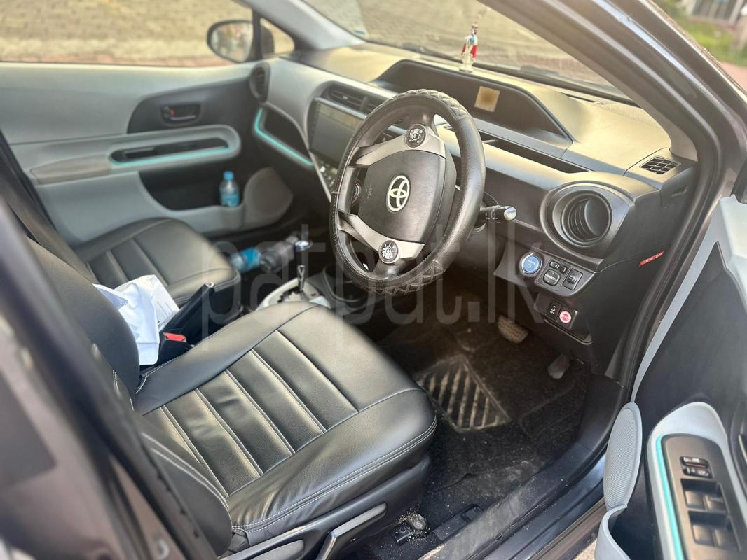 Toyota Aqua 2012 - பயன்படுத்தப்பட்டது கார் sale in Sri Lanka - patpat.lk