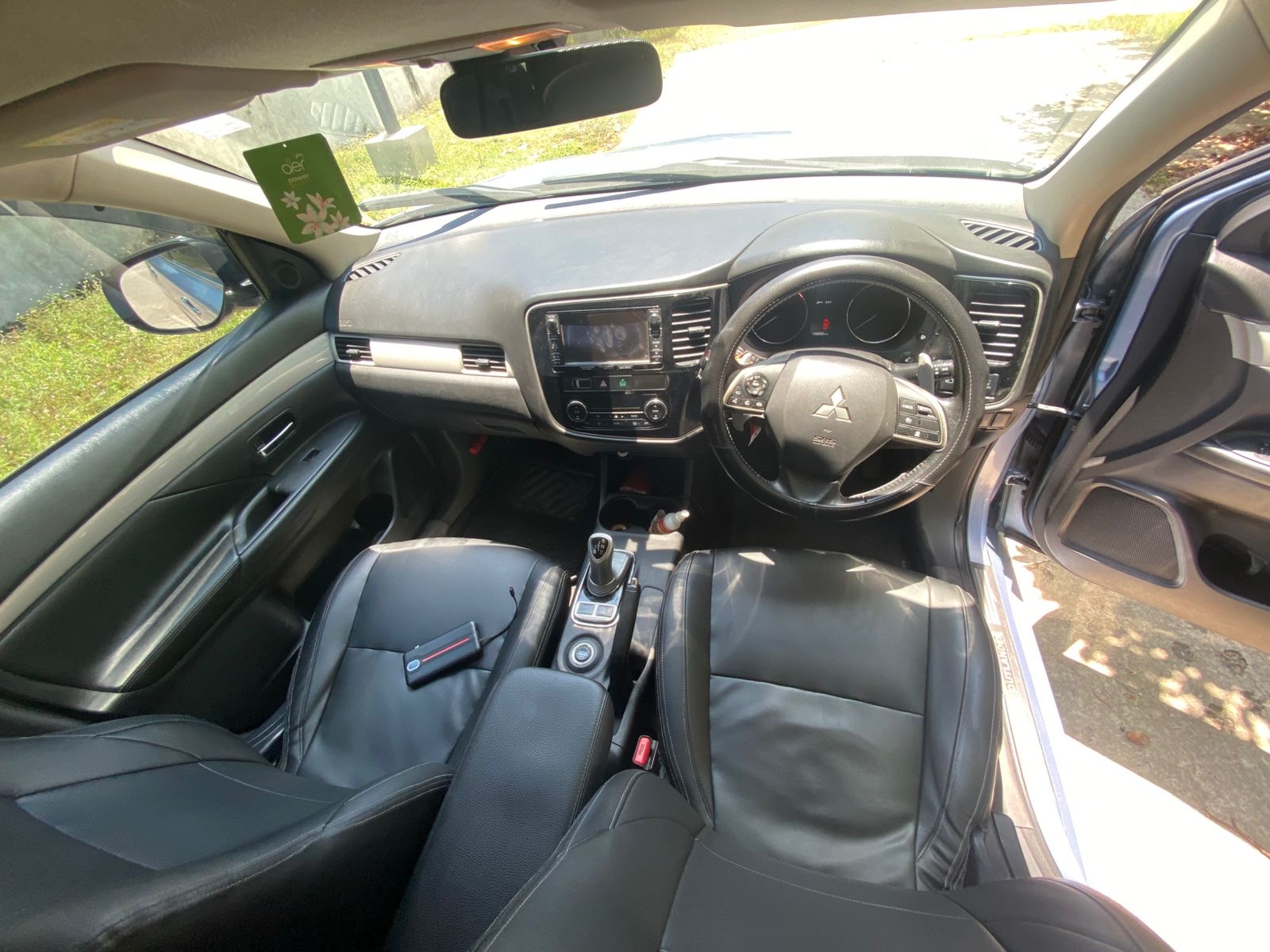 Mitsubishi Outlander 2014 - Used SUV sale in Sri Lanka - patpat.lk