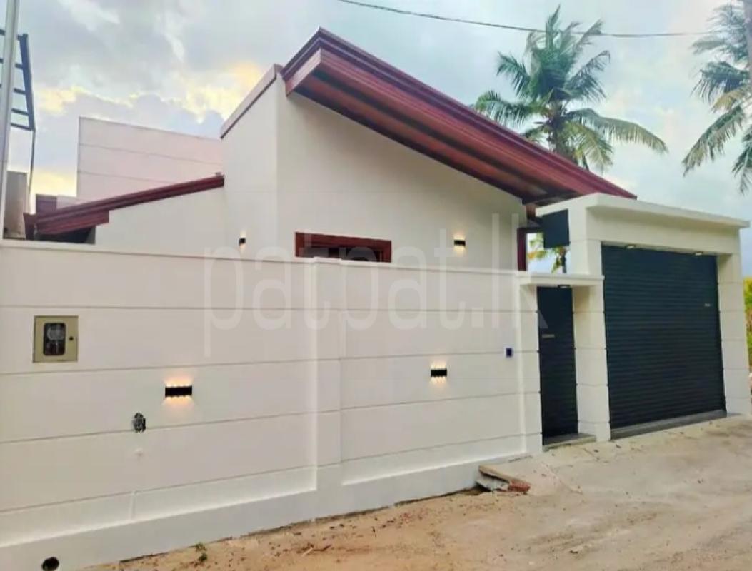 House for Sale in Kottawa ads-image-1