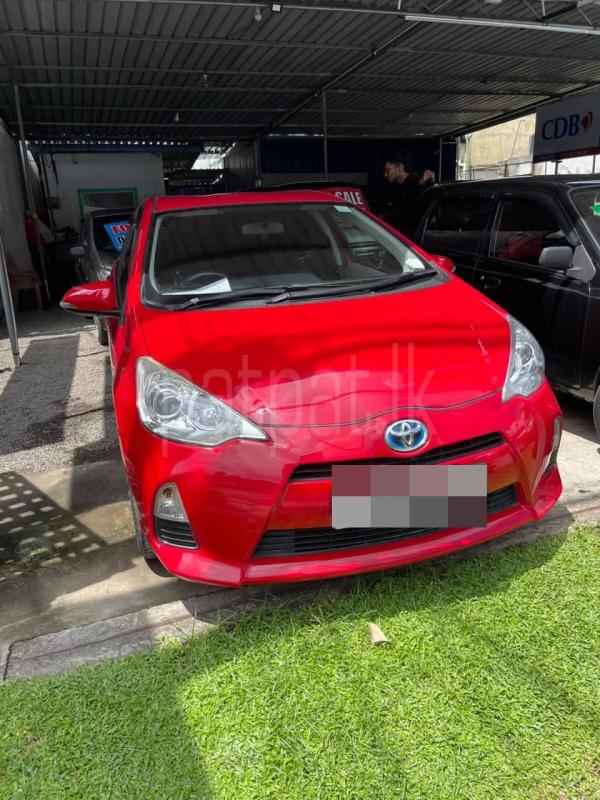 Toyota Aqua 2012 - பயன்படுத்தப்பட்டது கார் sale in Sri Lanka - patpat.lk