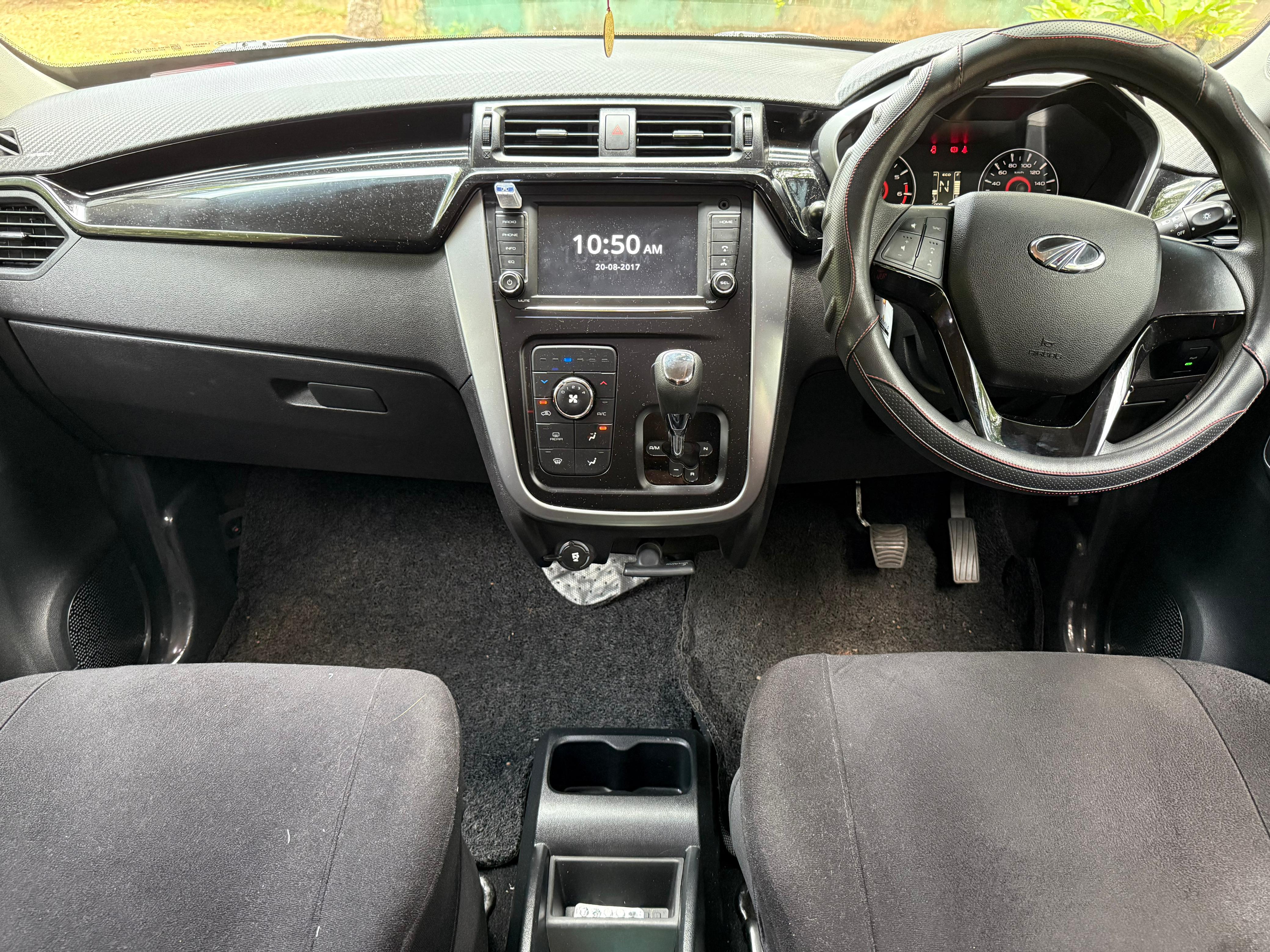 Mahindra KUV 2024 - Used SUV sale in Sri Lanka - patpat.lk