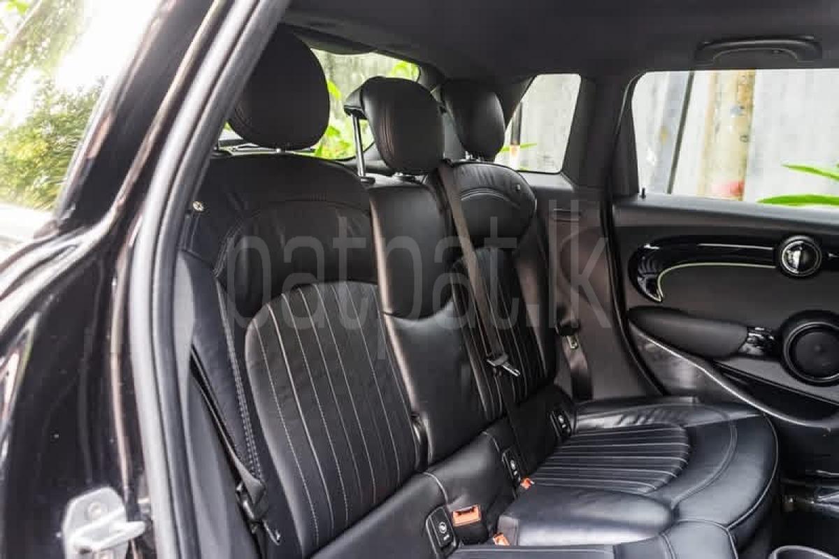 Advertisement image 5