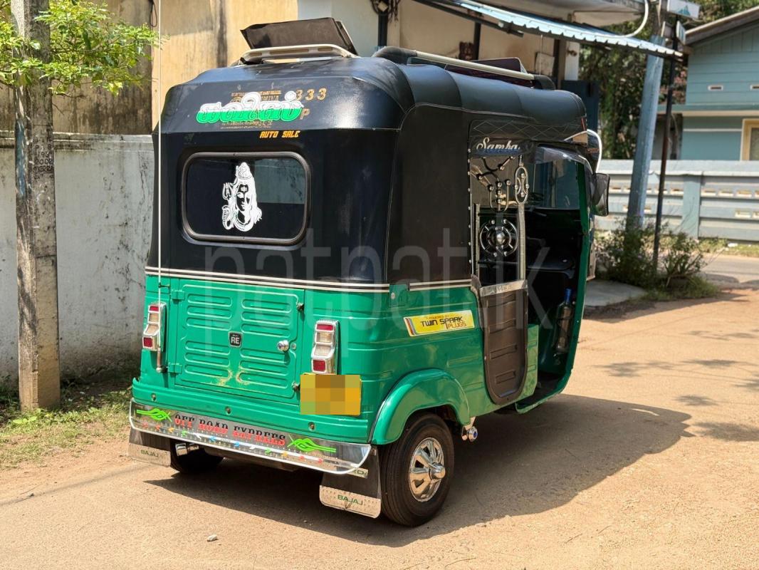 Bajaj Three Wheel 2015 - பயன்படுத்தப்பட்டது முச்சக்கர வண்டி sale in Sri Lanka - patpat.lk