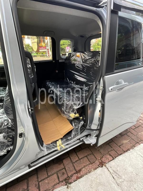 Advertisement image 6