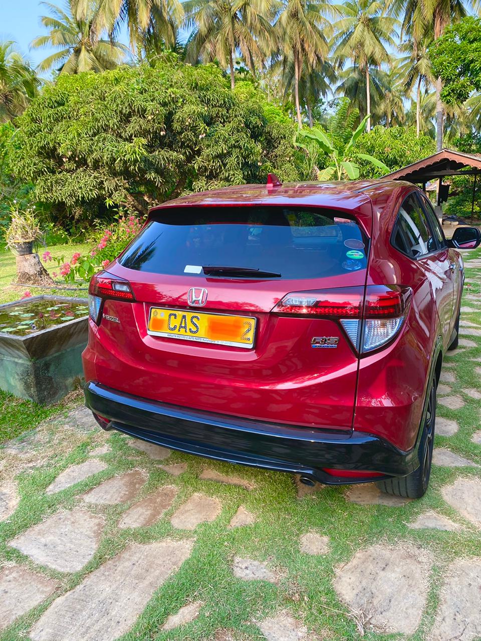 Honda Vezel 2016 - பயன்படுத்தப்பட்டது SUV sale in Sri Lanka - patpat.lk