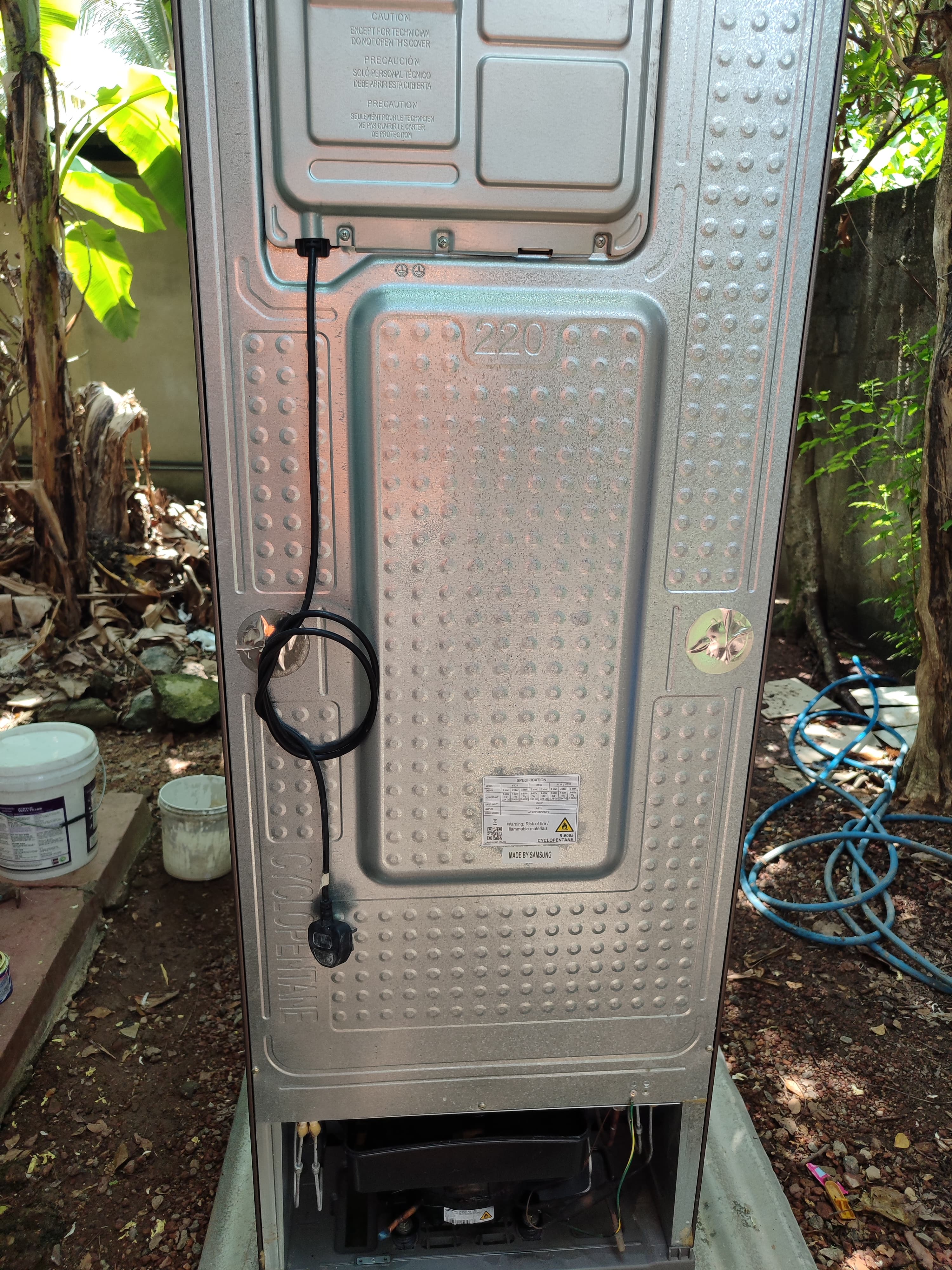 Samsung  digital inverter refrigerator 253L