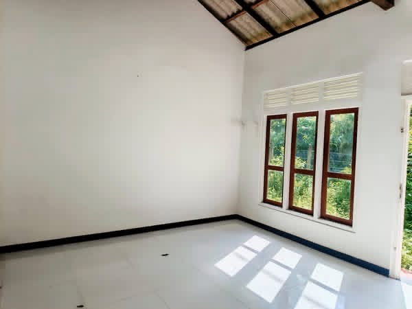 House for Sale in Nittambuwa