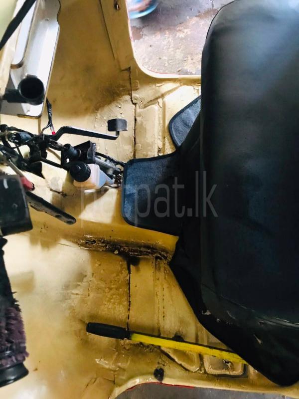 Bajaj 2 stroke 1999 - භාවිතා කරන ලද ත්‍රිරෝද රථය sale in Sri Lanka - patpat.lk
