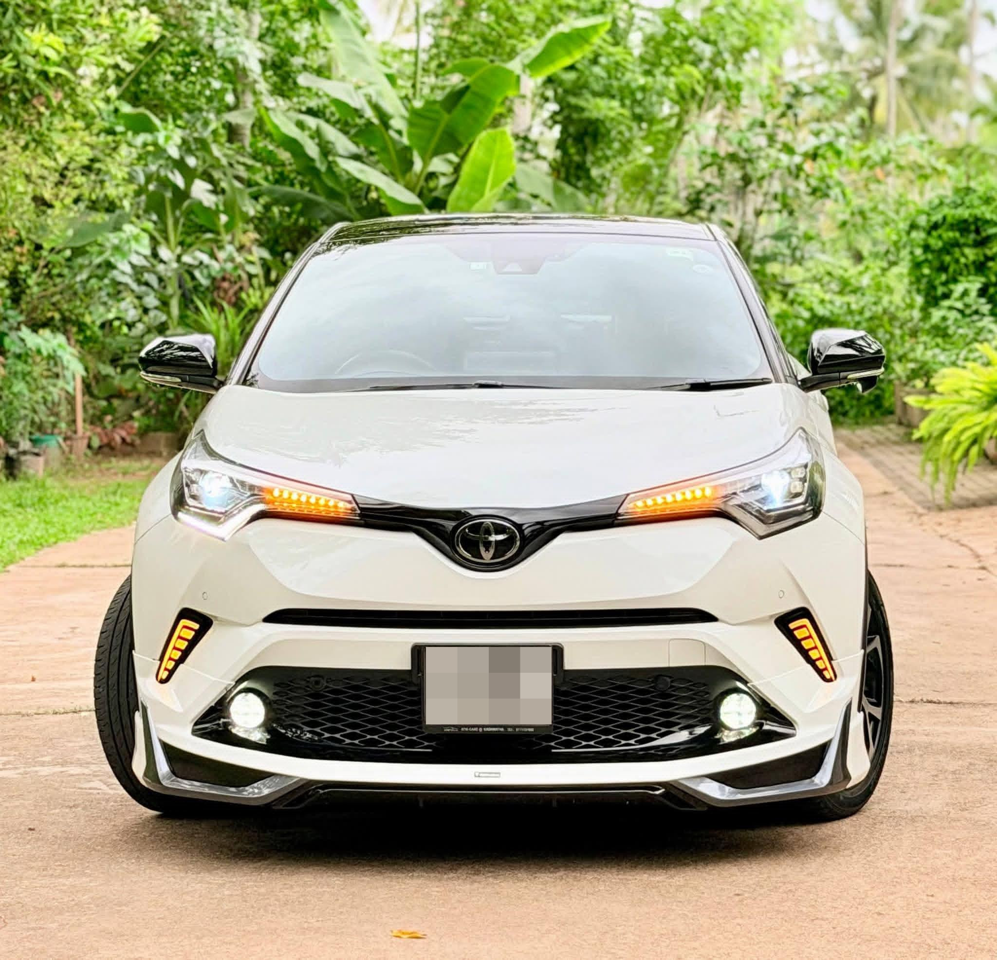 Toyota CHR 2017 ads-image-1