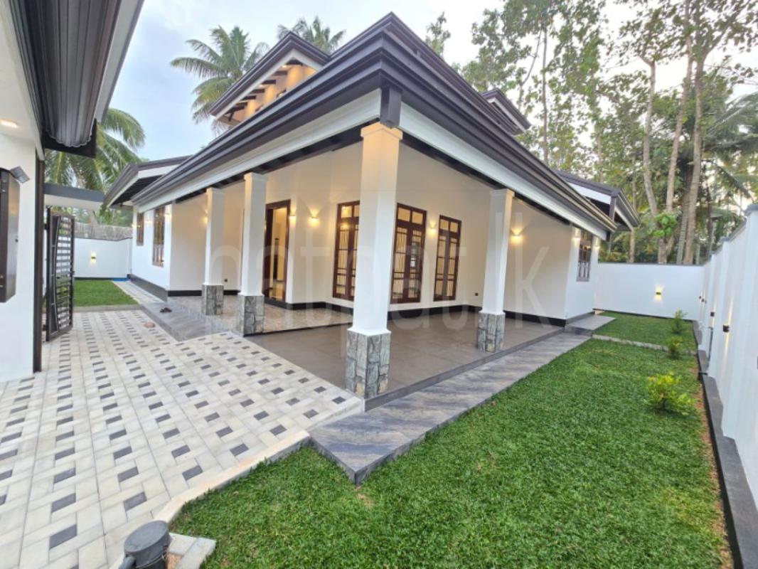 House for Sale in Negombo