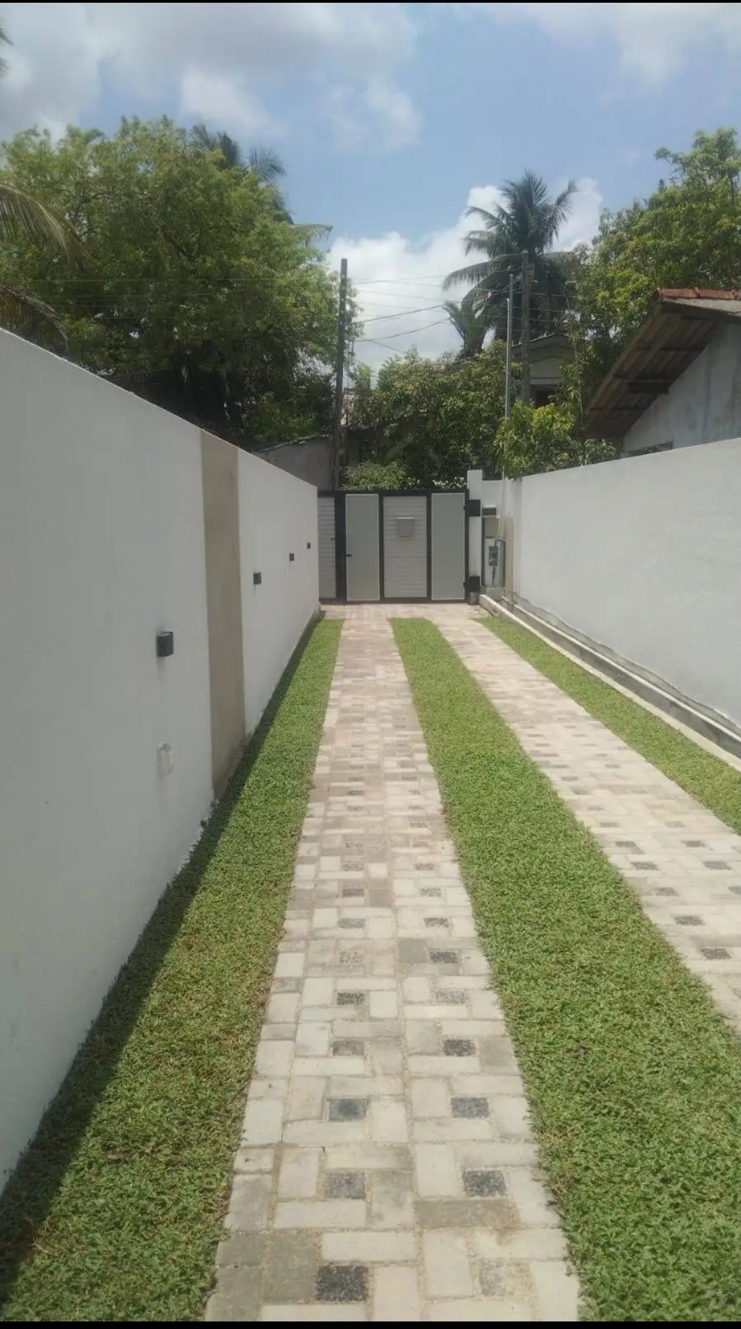 House for Sale in Polgasowita