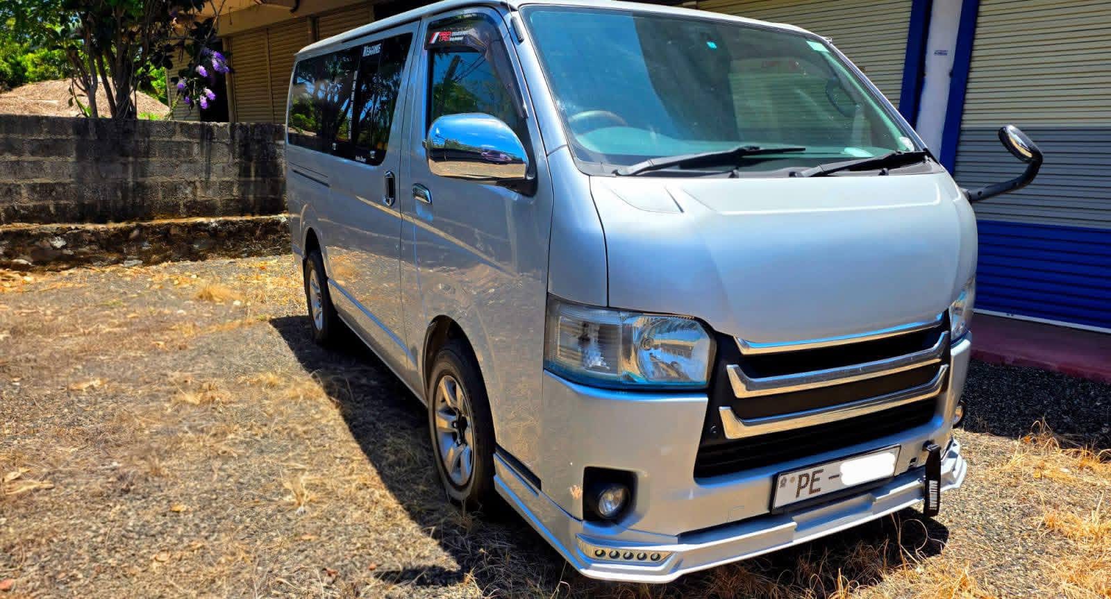 Toyota Hiace 2007 - Used Van sale in Sri Lanka - patpat.lk