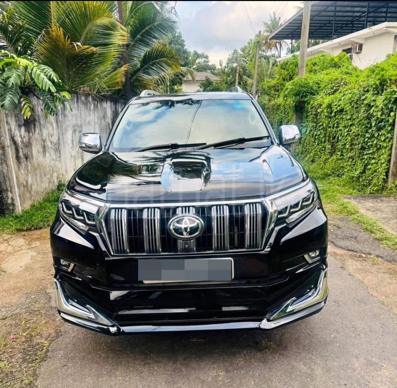 Toyota Land Cruiser 2010 - பயன்படுத்தப்பட்டது SUV sale in Sri Lanka - patpat.lk