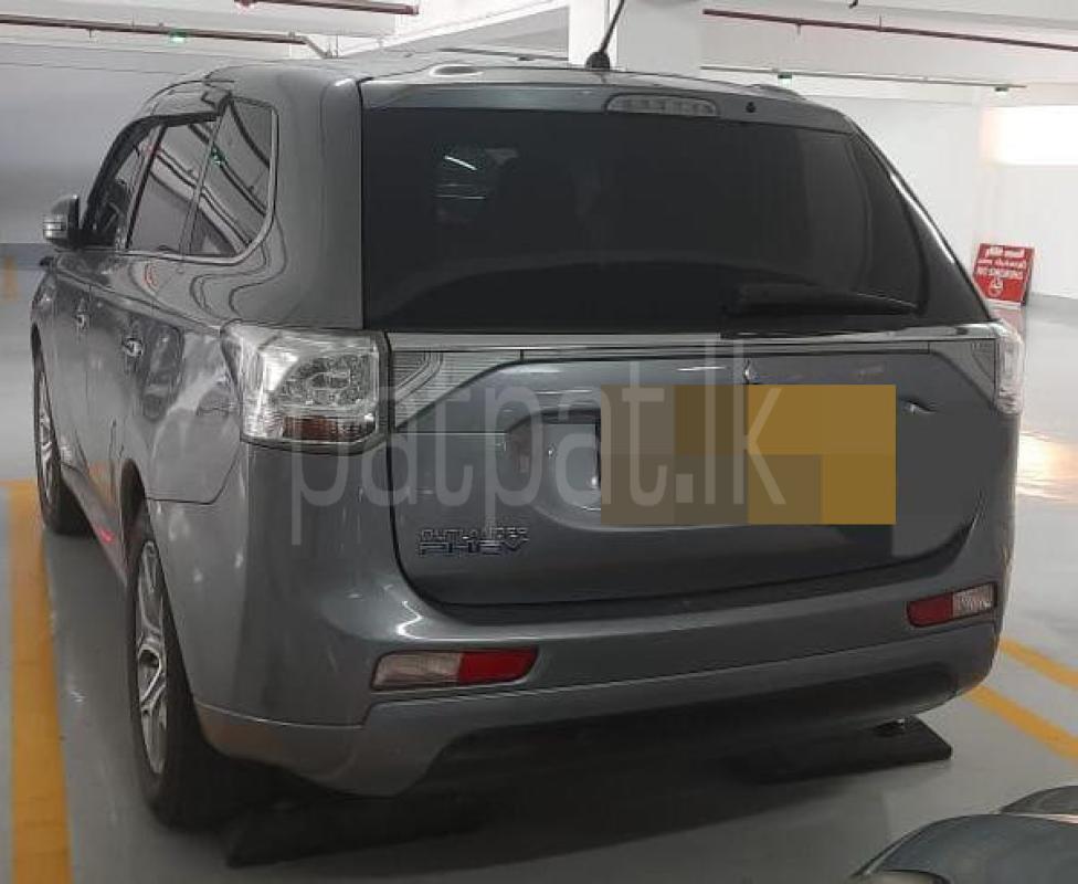 Mitsubishi Outlander 2013 - பயன்படுத்தப்பட்டது SUV sale in Sri Lanka - patpat.lk