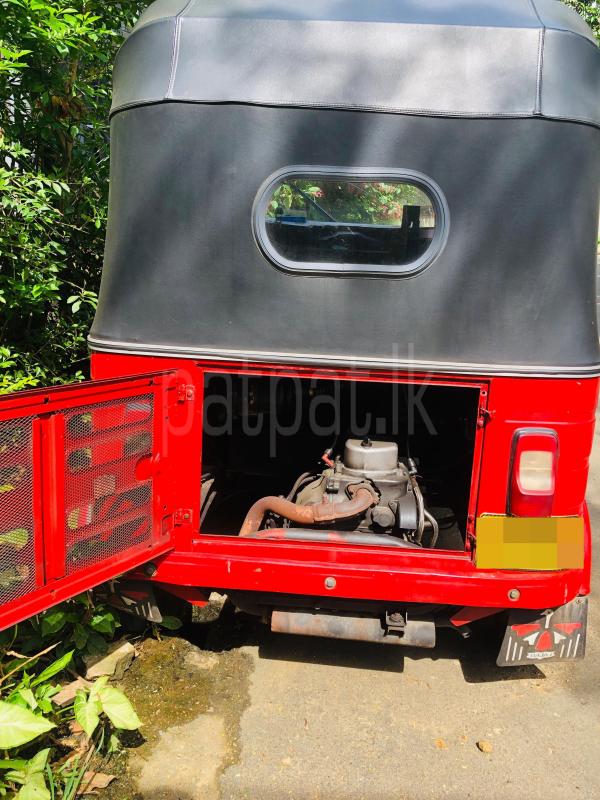 Bajaj 4 stroke 2017 - Used Three wheeler sale in Sri Lanka - patpat.lk