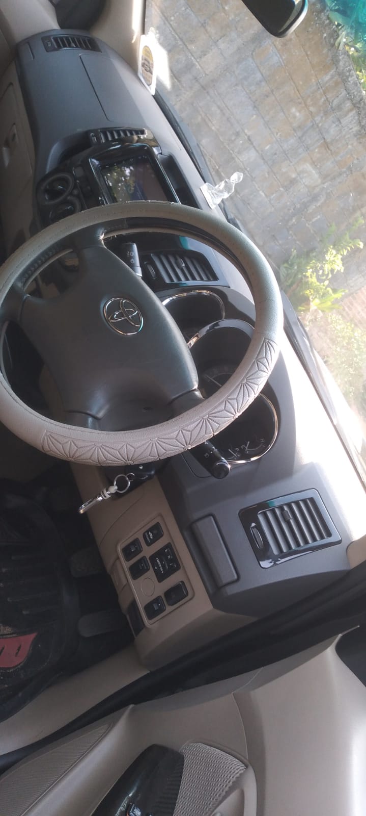 Toyota Hilux 2010 - Used Pick-up  sale in Sri Lanka - patpat.lk