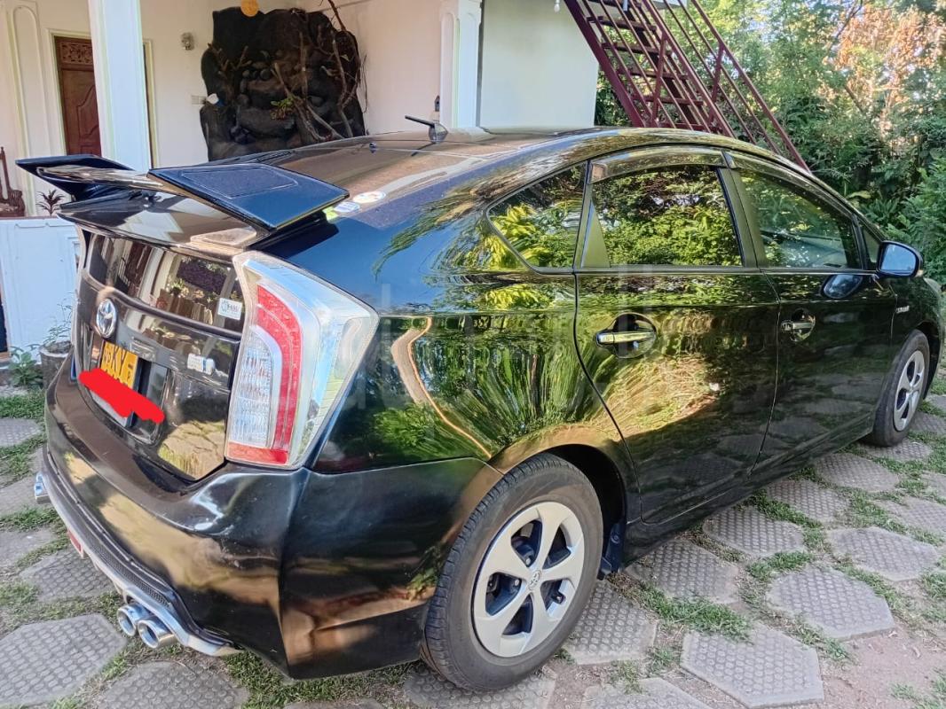 Toyota Prius 2013 - பயன்படுத்தப்பட்டது கார் sale in Sri Lanka - patpat.lk