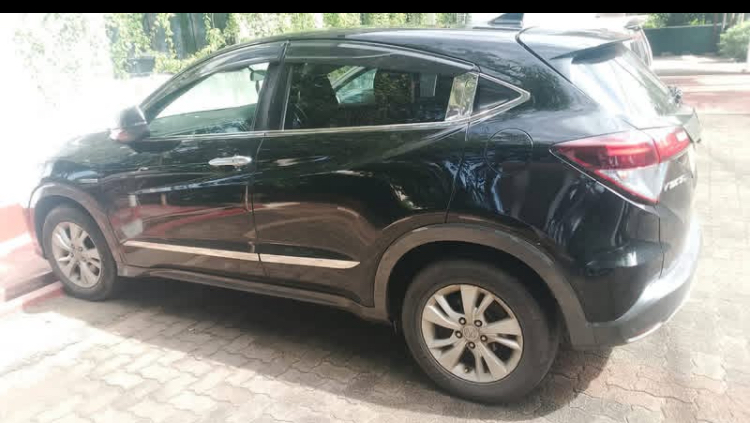 Honda Vezel 2014 - பயன்படுத்தப்பட்டது SUV sale in Sri Lanka - patpat.lk