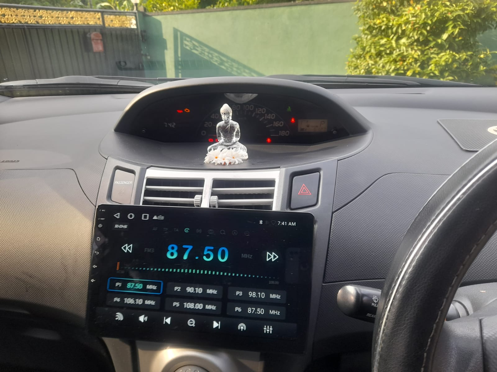 Toyota Vitz 2009 - பயன்படுத்தப்பட்டது கார் sale in Sri Lanka - patpat.lk