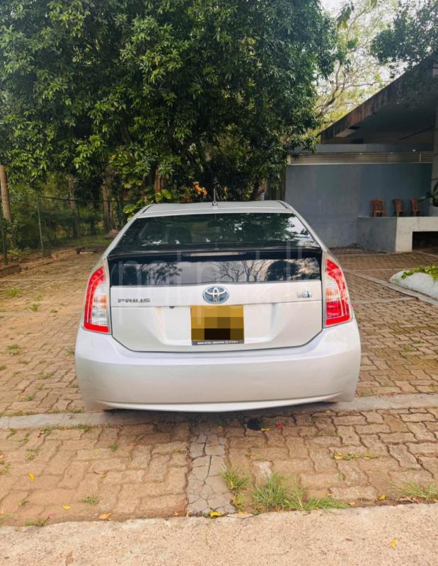 Toyota Prius 2013 - பயன்படுத்தப்பட்டது கார் sale in Sri Lanka - patpat.lk