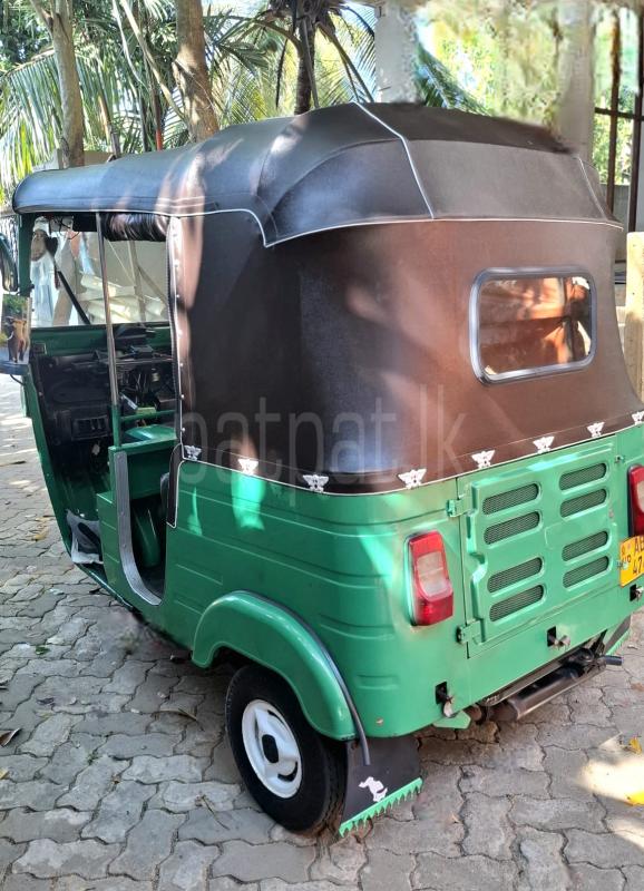 Bajaj Three Wheel 2016 - பயன்படுத்தப்பட்டது முச்சக்கர வண்டி sale in Sri Lanka - patpat.lk