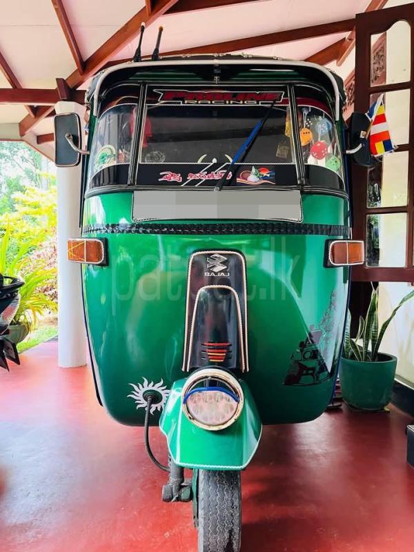 Bajaj 2 stroke 2005 - பயன்படுத்தப்பட்டது முச்சக்கர வண்டி sale in Sri Lanka - patpat.lk