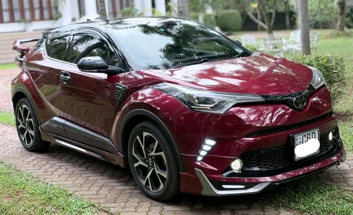 Toyota CHR 2018 - பயன்படுத்தப்பட்டது SUV sale in Sri Lanka - patpat.lk
