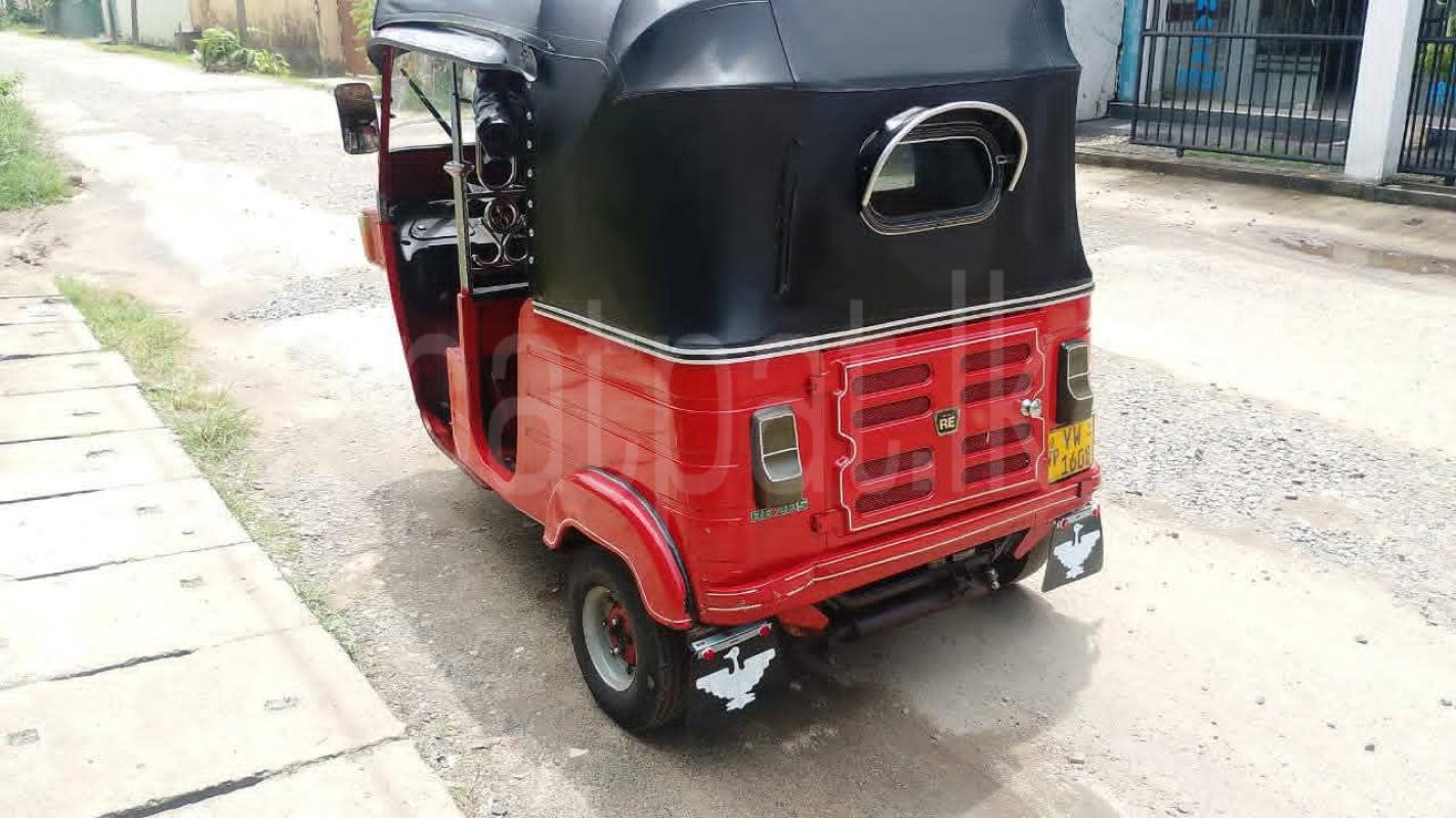 Bajaj Three Wheel 2012 - பயன்படுத்தப்பட்டது முச்சக்கர வண்டி sale in Sri Lanka - patpat.lk