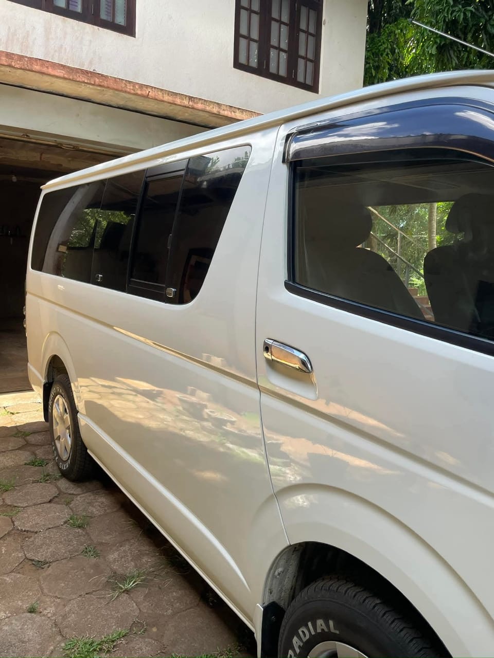 Toyota Hiace 2006 - Used Van sale in Sri Lanka - patpat.lk