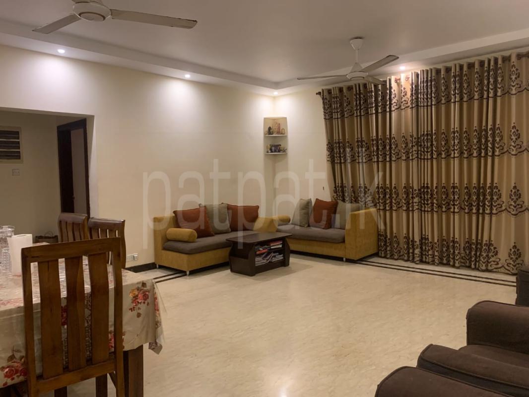 Unfurnished Apartment for Rent in Bambalapitiya (Colombo 04) ads-image-1