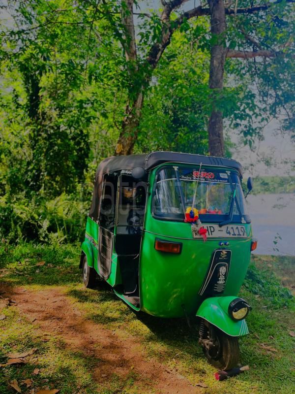 Bajaj Three Wheel 2003 - பயன்படுத்தப்பட்டது முச்சக்கர வண்டி sale in Sri Lanka - patpat.lk